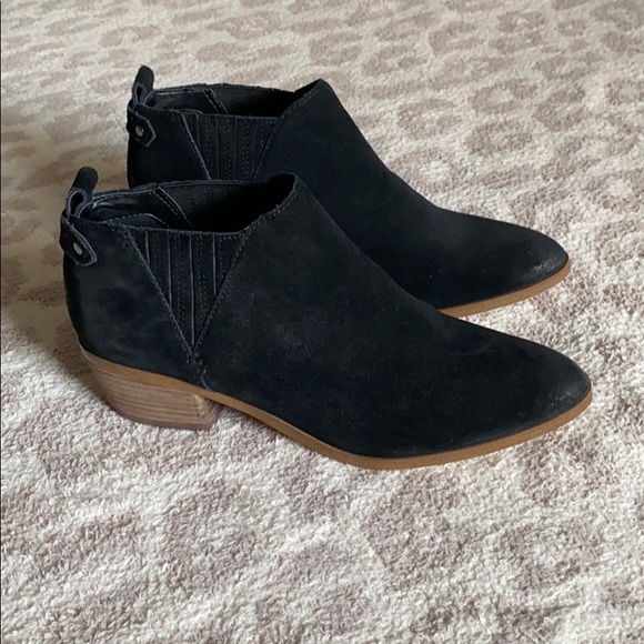Marc Fisher Black Booties - Picture 10 of 10